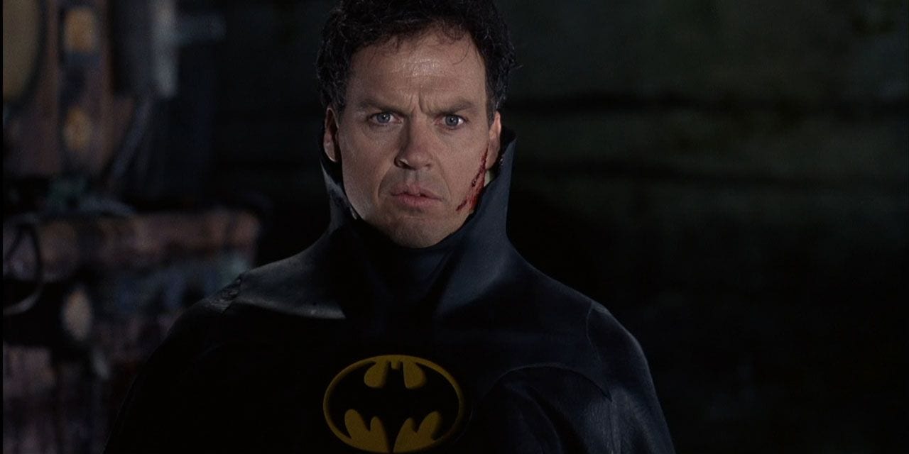Un actor del Caballero Oscuro le dice a Michael Keaton que fue "de lejos" ...