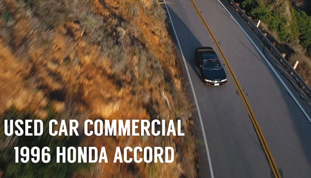 Guy produce un comercial de calidad profesional para vender el Honda Accord de 1996 de $ 500 de su novia